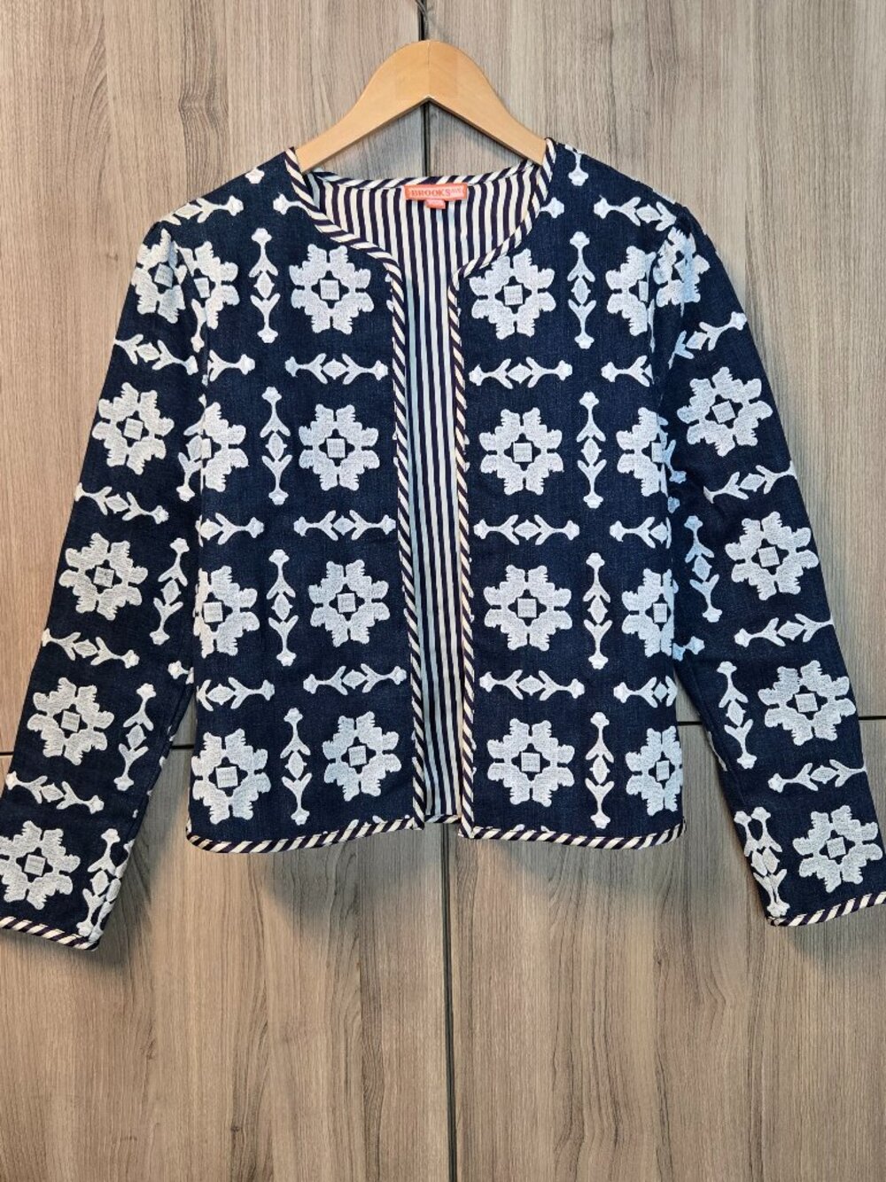 Brooks Ave Rosy Silk Lined Denim Jacket Womens Geo Floral Embroidered Regal XS